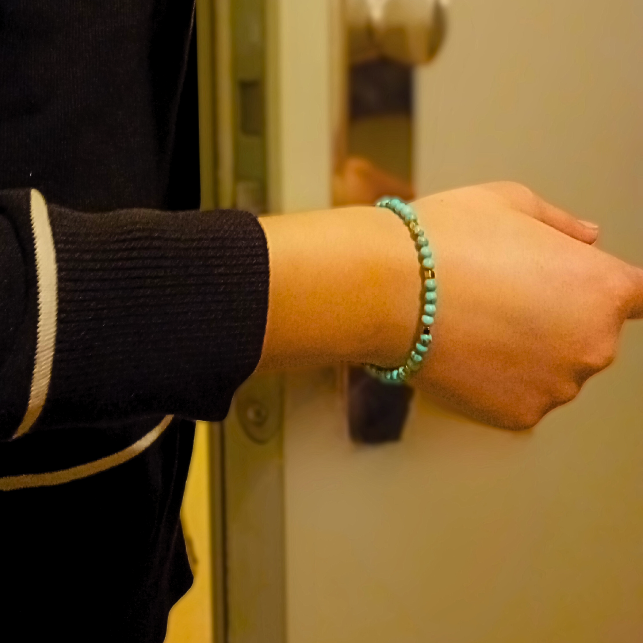 BRACELET JAZMINE - Gold, stainless steel, natural turquoise stone. Women. Handmade