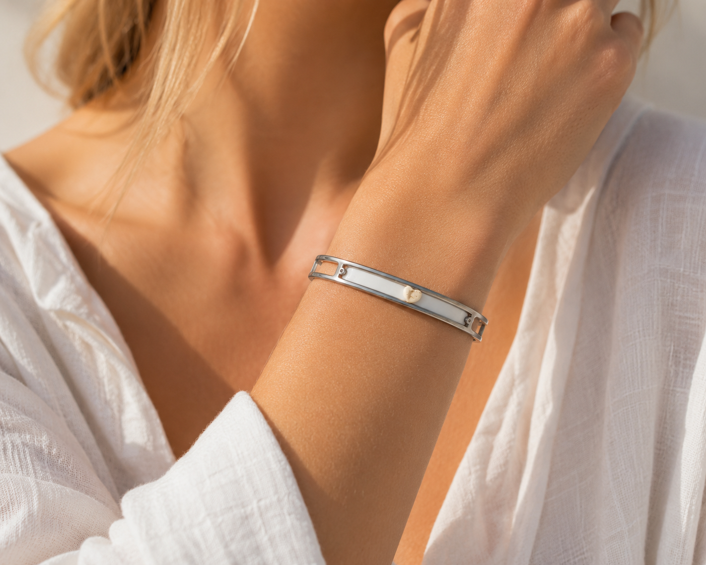 Armbånd THORA – Orkidé | Rustfrit stål | Guld | Sølv | Minimalistisk håndlavet design