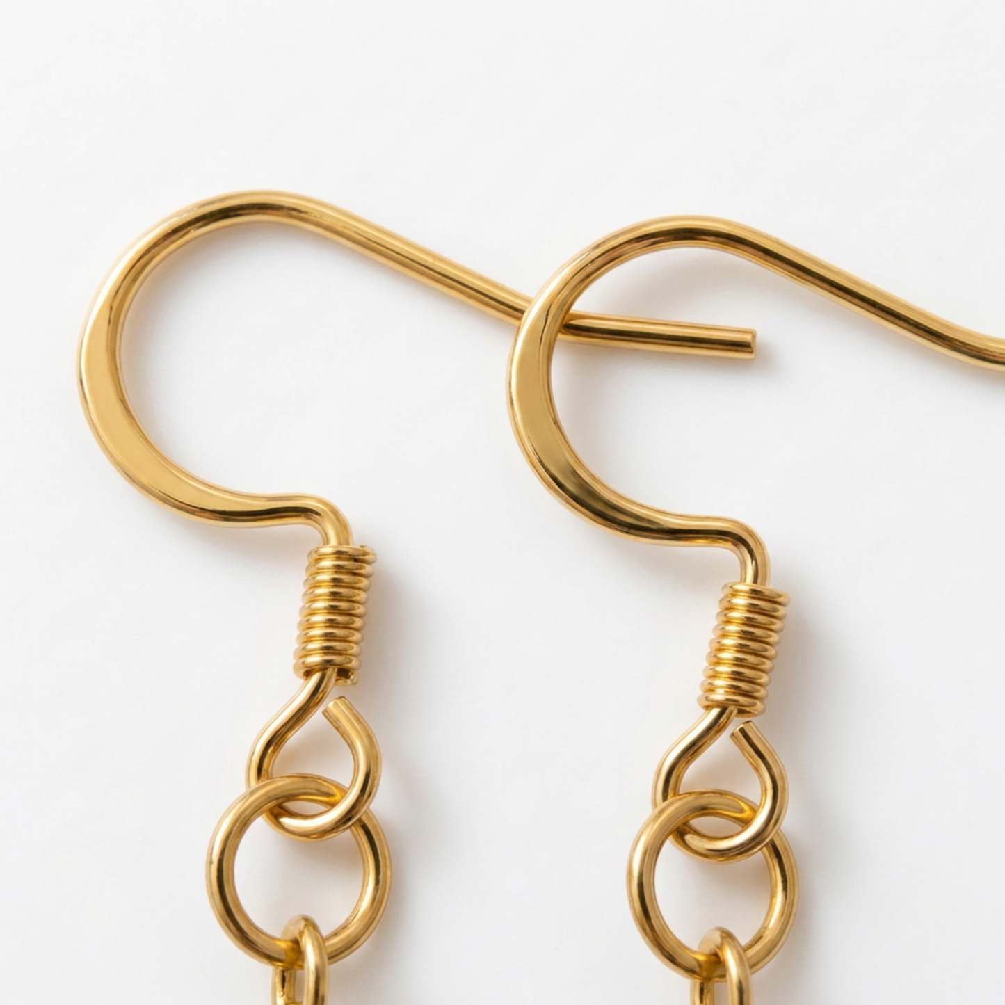 Øreringe ALVA – Guld & grøn | Rustfrit stål | Minimalistisk håndlavet design